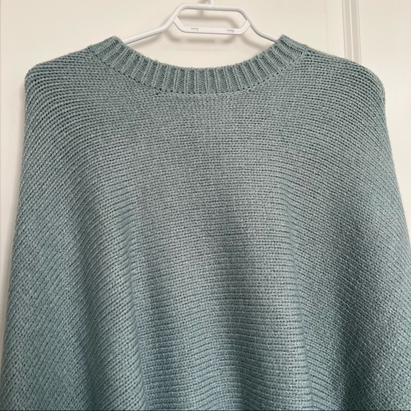 *NWT* GARAGE DOLMAN CREWNECK SWEATER - XS - Picture 8 of 10